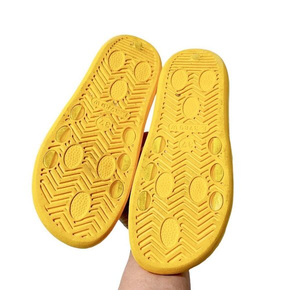 HELLO Kitty Rubber Slide Sandals Yellow - Picture 3 of 3